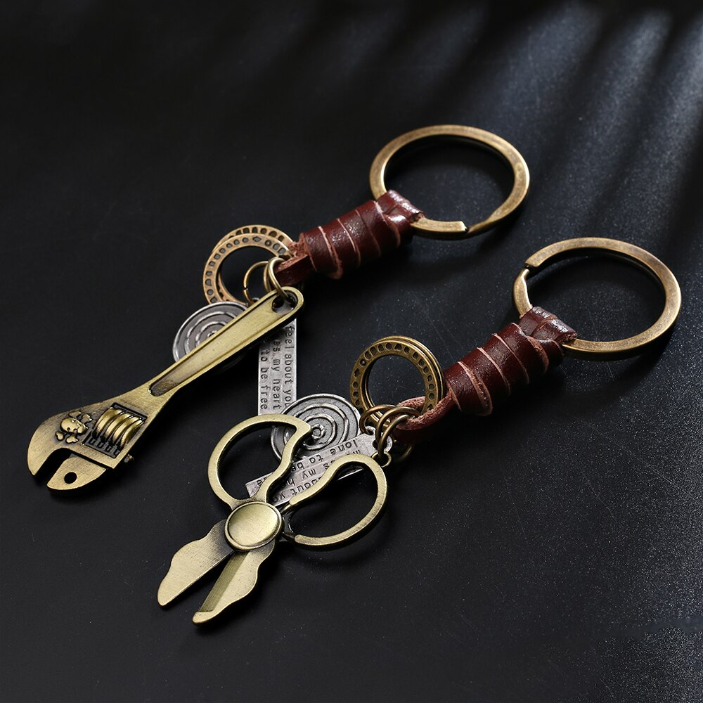 Móc Khóa Hình Cây Kéo Và Cờ Lê Phong Cách Vintage 2021