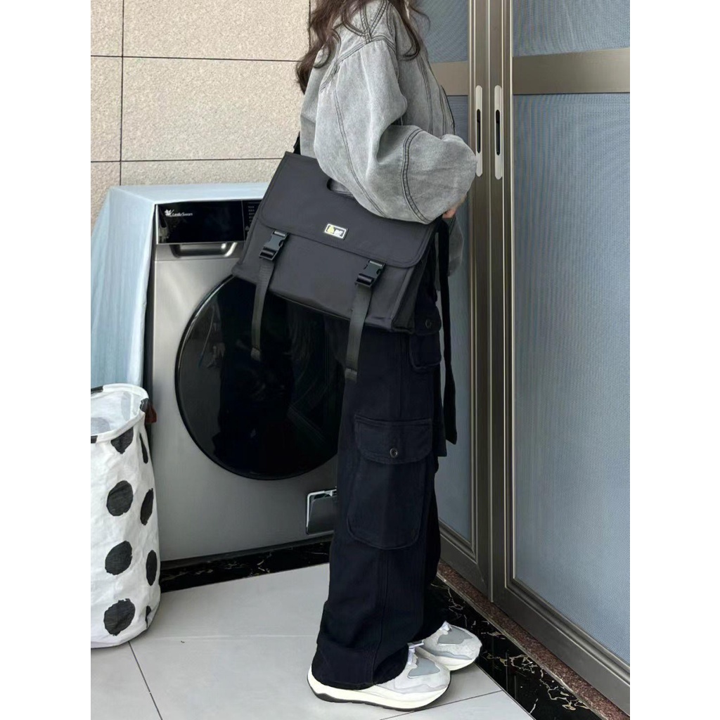 Áo Khoác Denim Dáng Rộng Ngắn Viền Cong Màu Trơn Phối Khóa Kéo Trẻ Trung Cho Nữ