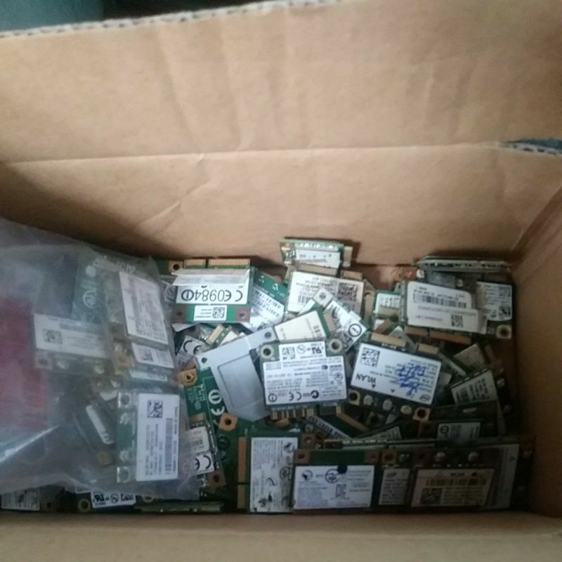 wifi laptop thường