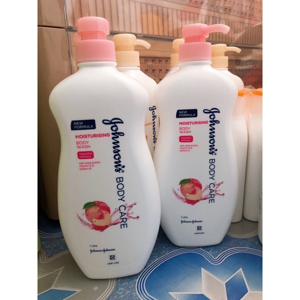 Sữa tắm Johnson's Body Care Extra Rich Moisturising Cream Body Wash 1 Lít