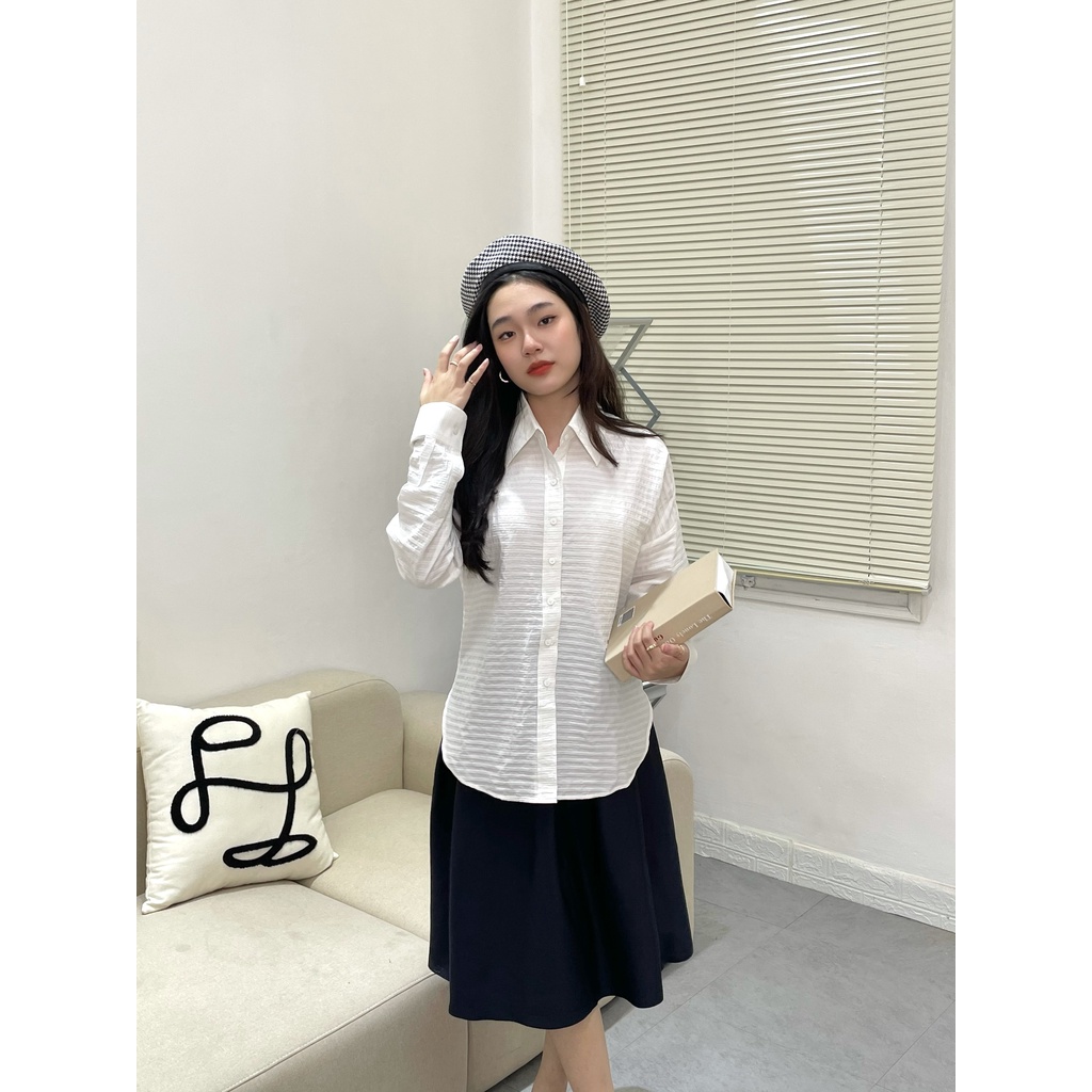 Áo sơ mi trắng nữ kẻ ngang thanh lịch, đơn giản MONA SHIRT