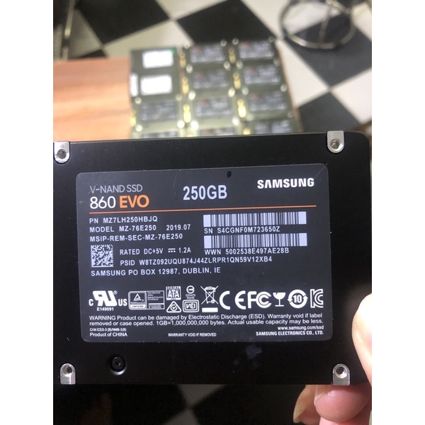 Ổ cứng ssd sam sung 860 PRO  250Gb sata3 2.5