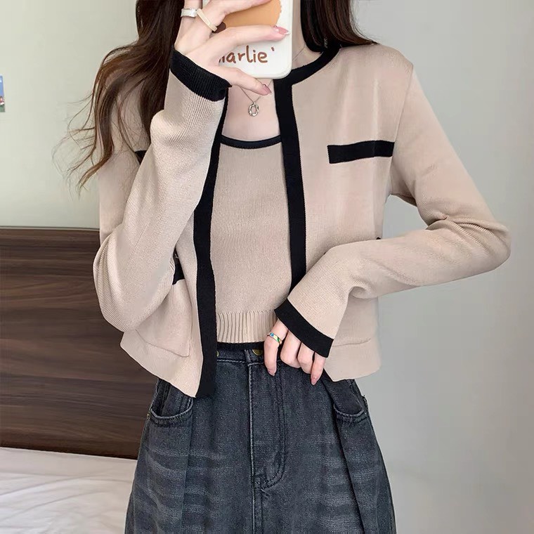 Set Bộ Len Mongtoghi 2 Món Áo Ba Lỗ Và Áo Khoác Viền Dài Tay Cổ Tròn Có Túi Croptop Cardigan Ailee AO NU 007A1