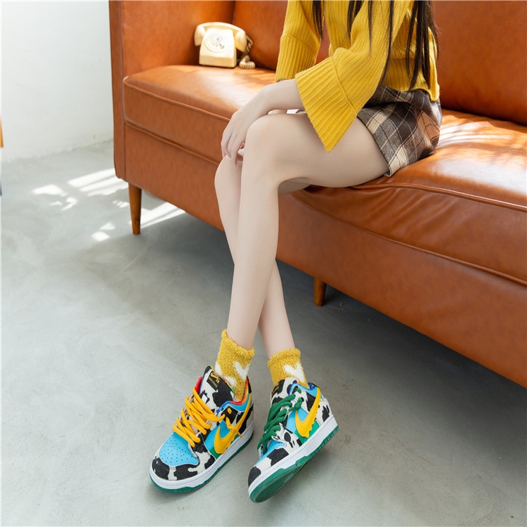 Vớ Ngủ Giữ Ấm Chân Cho Nữ Hình Trái Tim Len Xù