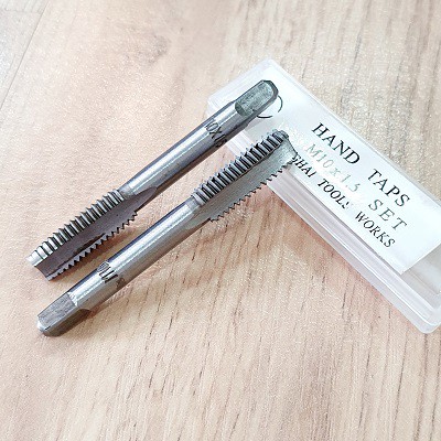 BỘ 2 CÂY VÍT TARO REN TRONG CẦM TAY SIZE M10