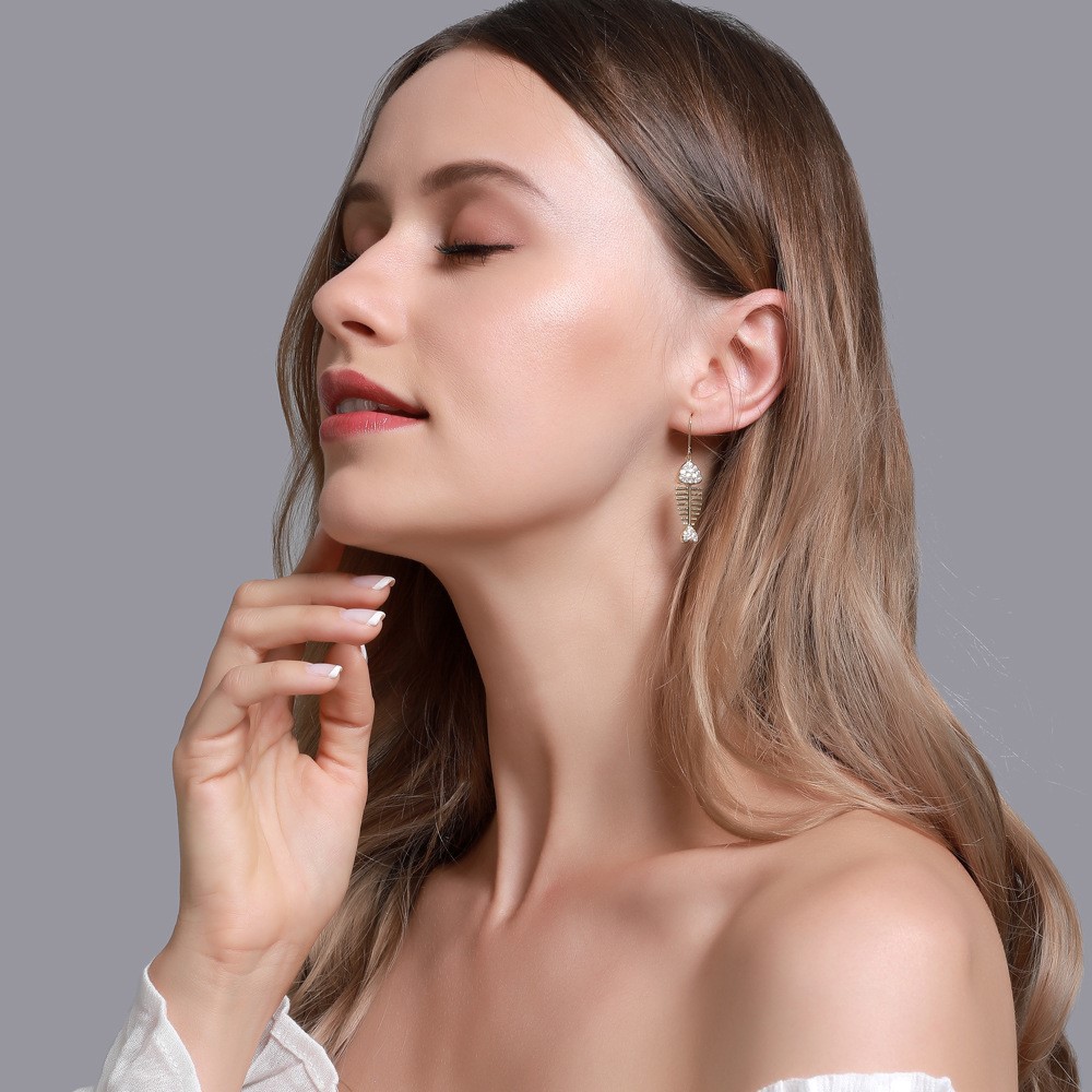 Bông Tai Thiết Kế Hình Xương Cá Đính Đá Zircon Thời Trang Sang Trọng