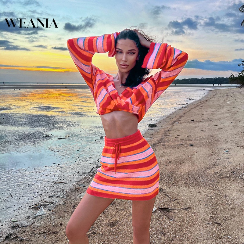 Bộ Áo Sweater Dệt Kim Kẻ Sọc Phối Chân Váy 2 Món Thời Trang Cho Nữ