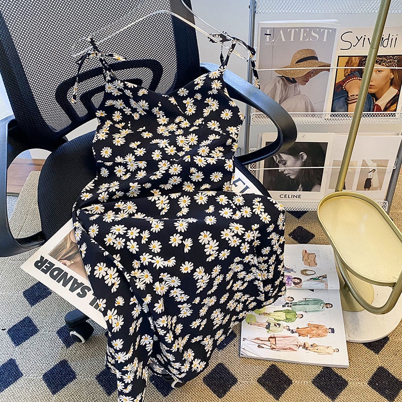 Đầm Ngắn Hai Dây Ôm Dáng Họa Tiết Hoa Cúc Ngọt Ngào