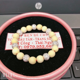 Vòng dâu tằm mix bi cát bạc cho bé trai