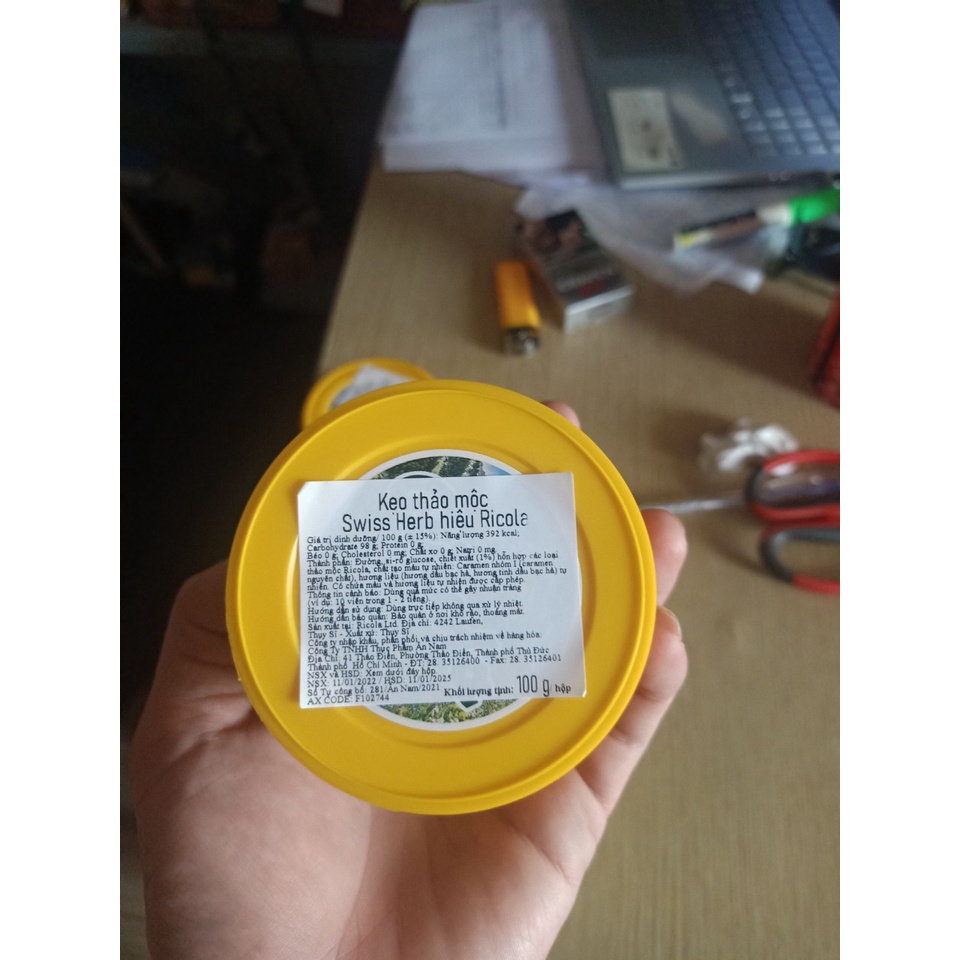 Kẹo Ngậm Ricola Lemon Mint / Original Herbs 100g Hương Vị Sảng Khoái, Thông Cổ, Mát Họng, Thơm Miệng,Giảm Ho, Khàn Giọng