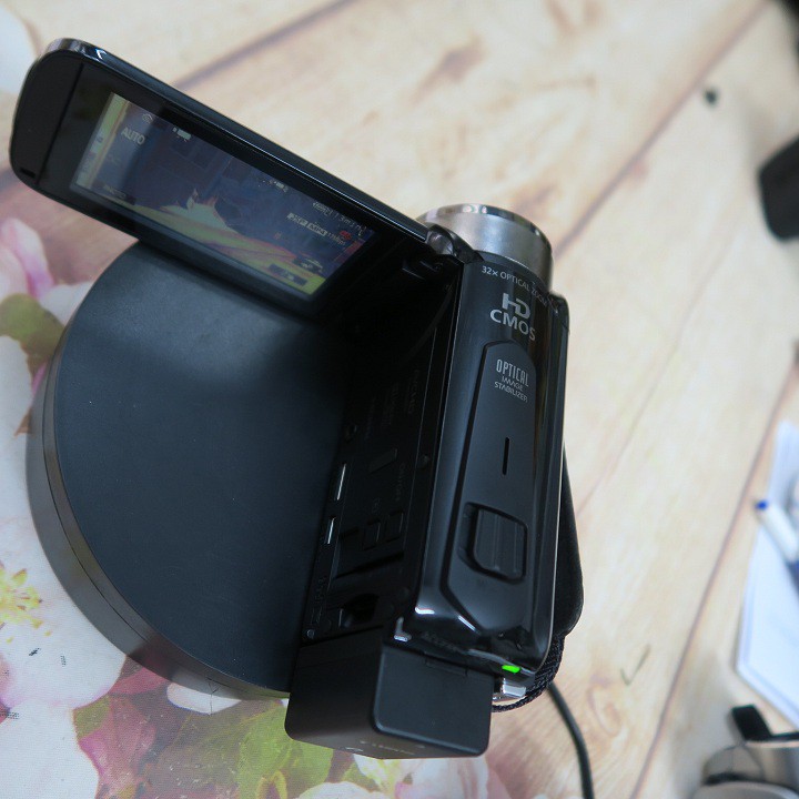 Máy quay phim Canon FS506 zoom 57x