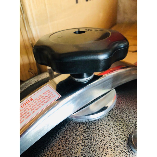 Phụ kiện nồi áp suất(2 tay cầm)tay nắm đen +trục đồng