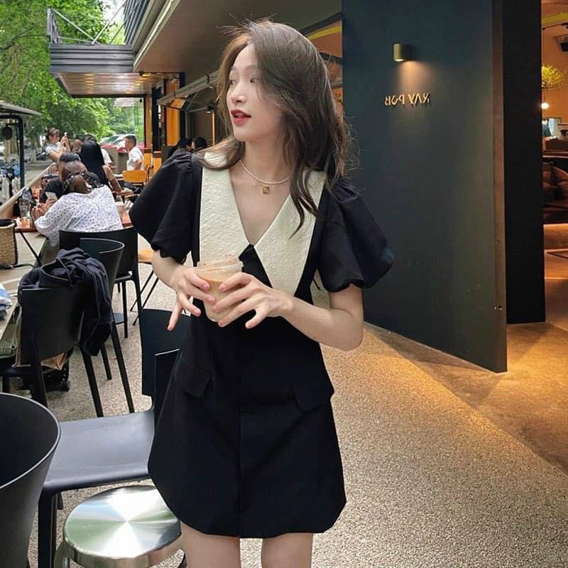 Đầm suông đen cộc tay phối cổ V be,  váy ngắn suông xinh đẹp