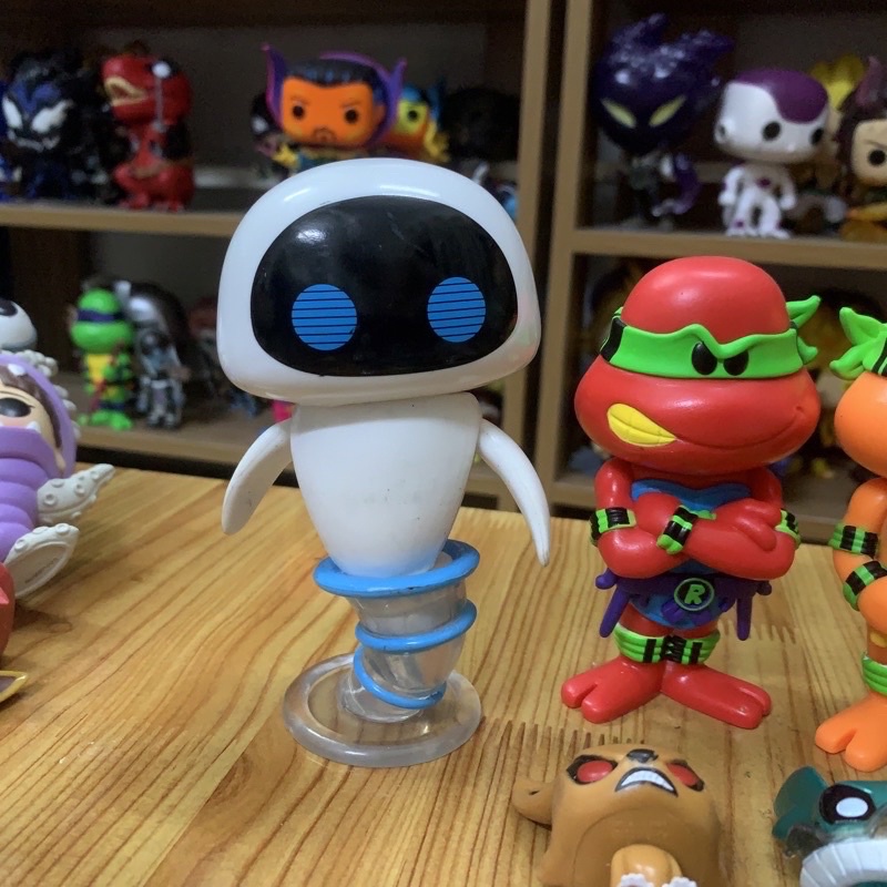 Mô hình Funko 2nd Wall-e EVE