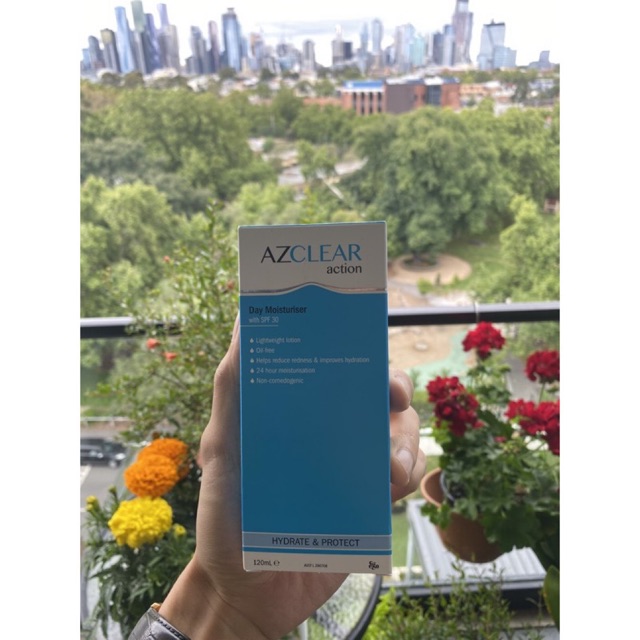 Kem dưỡng ẩm và chống nắng Úc Azclear Action Moisturizer 120ml SPF 30