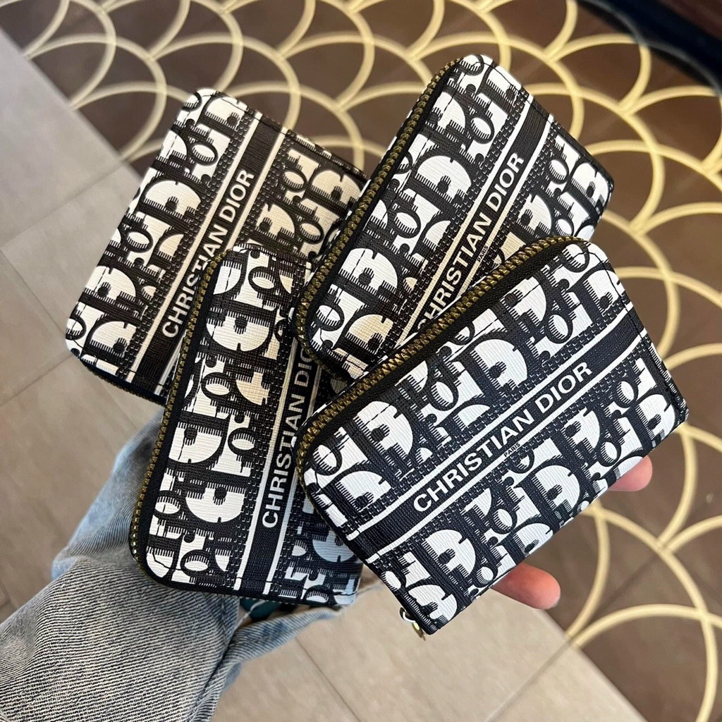 Ví ngắn cầm tay Dior thời trang sang trọng