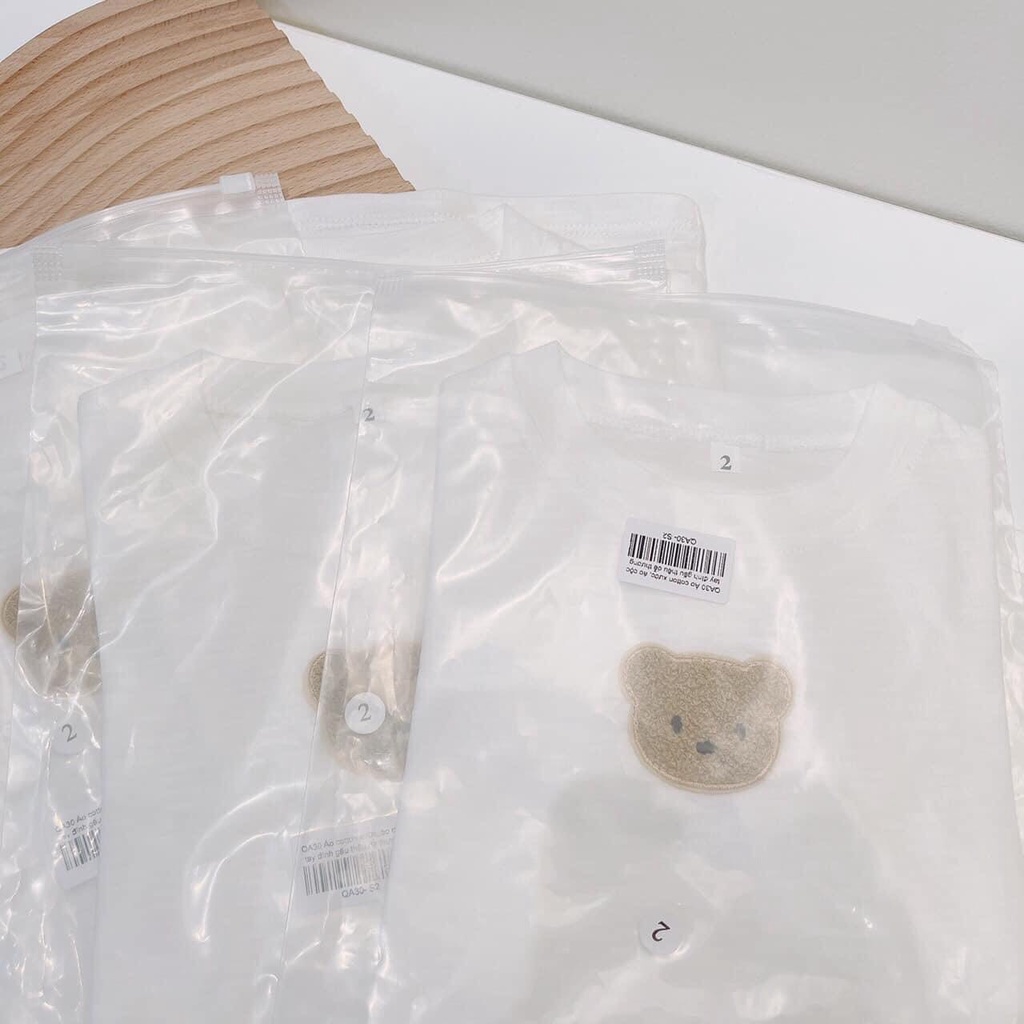 Áo Cotton trắng đính gấu thêu Mina cực yêu dành cho bé
