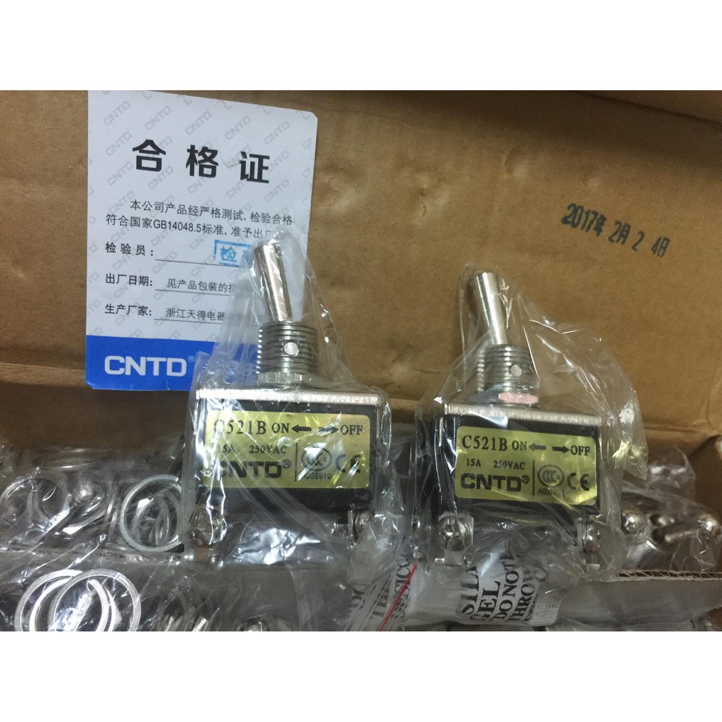 Công tắc gạt sắt on off 4 chân C521B -công tắc gạt 4 chân