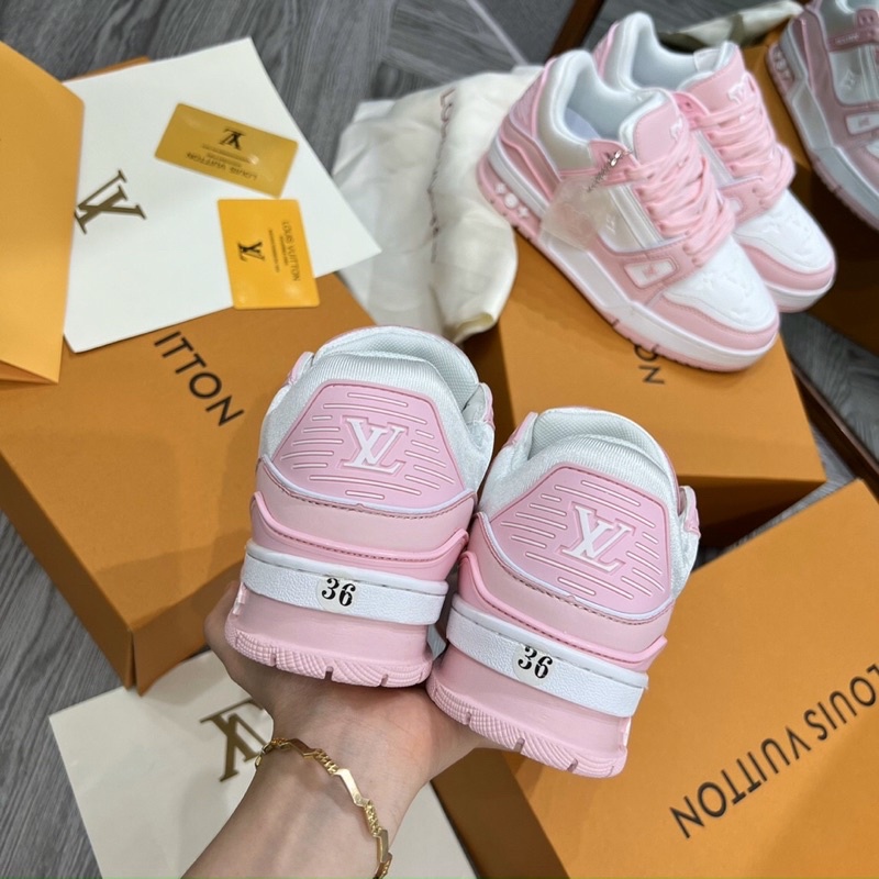 GIÀY LV TRAINER SNEAKER WHITE PINK TRẮNG HỒNG LAI AU DA THẬT