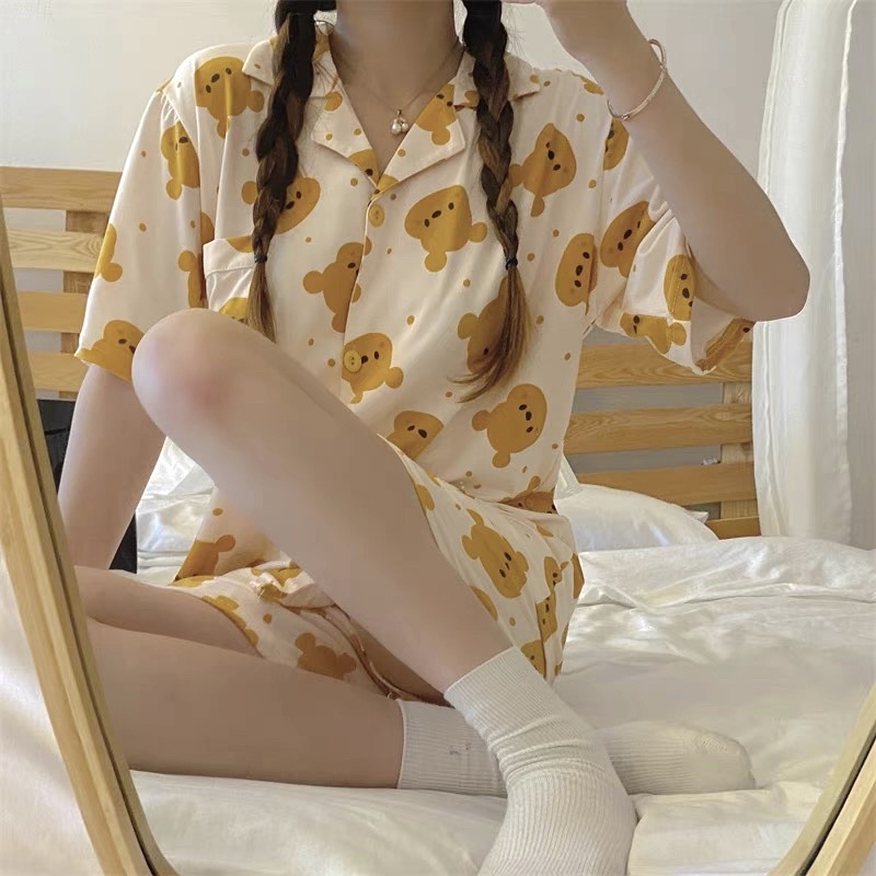 Bộ ngủ pijama nữ gấu Pooh vàng đáng yêu | BigBuy360 - bigbuy360.vn