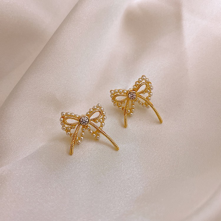 S925 Silver-plated Female Earrings with Beautiful Pearl Bow for Women