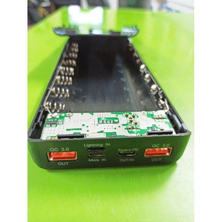 Box sạc nhanh 8 cell iphone type-c microUSB không pin đen