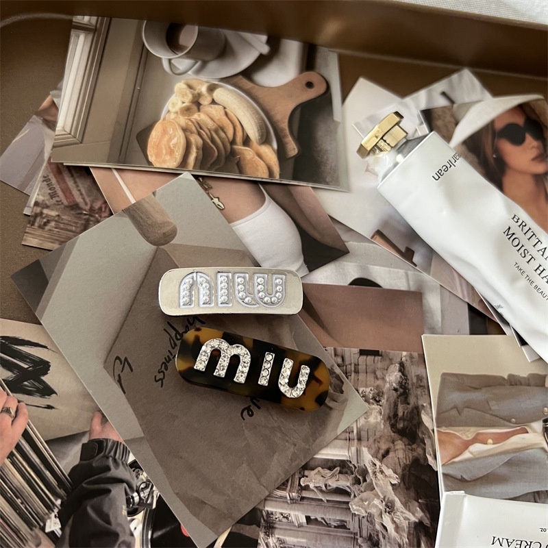 Kẹp Tóc Đính Đá Chữ Lớn Lấp Lánh Phong Cách Âu Mỹ Cho Nữ