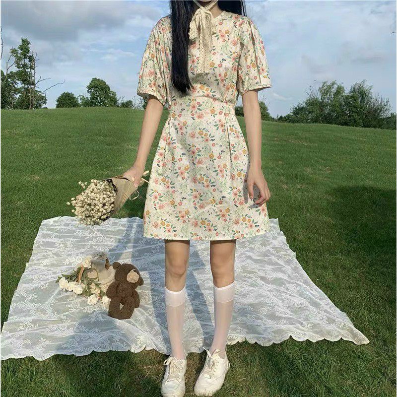 Đầm hoa thô dây eo.