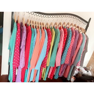 MÓC ÁO GỖ TREO QUẦN ÁO SHOP THỜI TRANG- MÓC DÁN VAI TRE