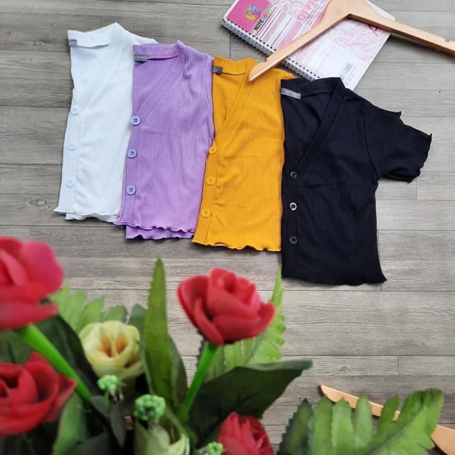 Áo croptop cổ ti | BigBuy360 - bigbuy360.vn