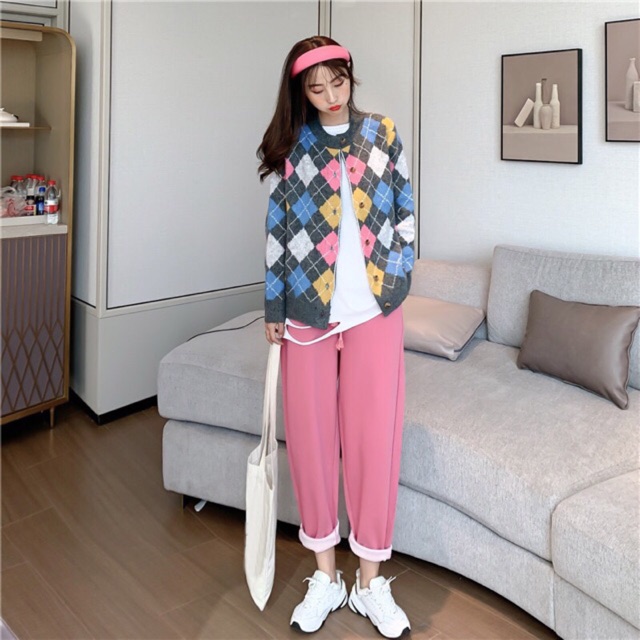 Áo len trám + quần baggy trơn. [Trên móc treo áo có khắc Mong Clothing]