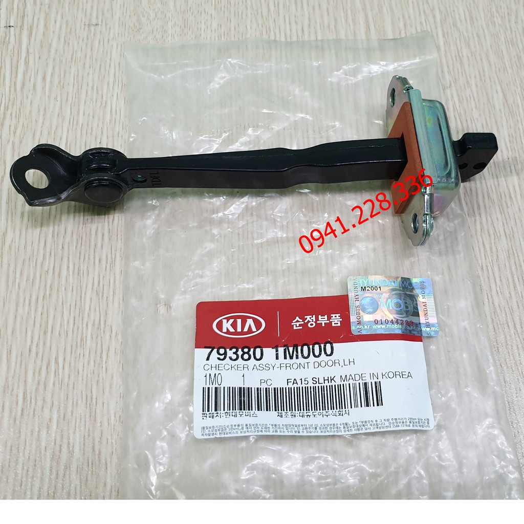 Hạn chế cánh cửa Kia Forte 2008-2013 chính hãng