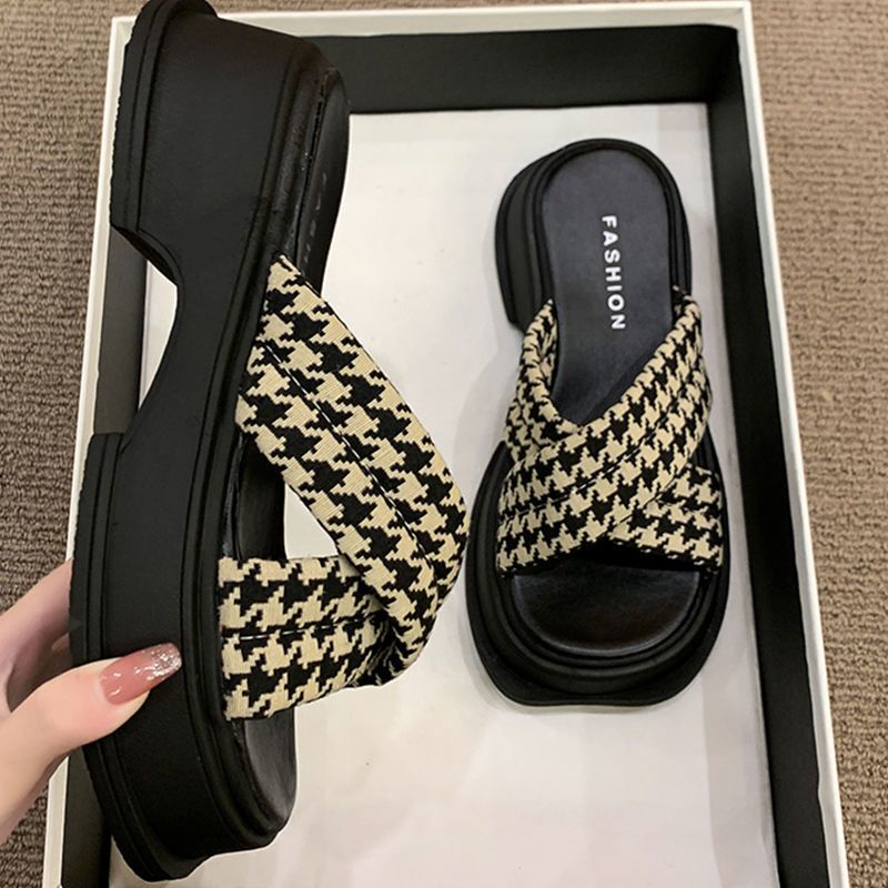 Sandal Cao Cấp Thiết Kế Mới Đế Dày Cao Cấp Thời Trang