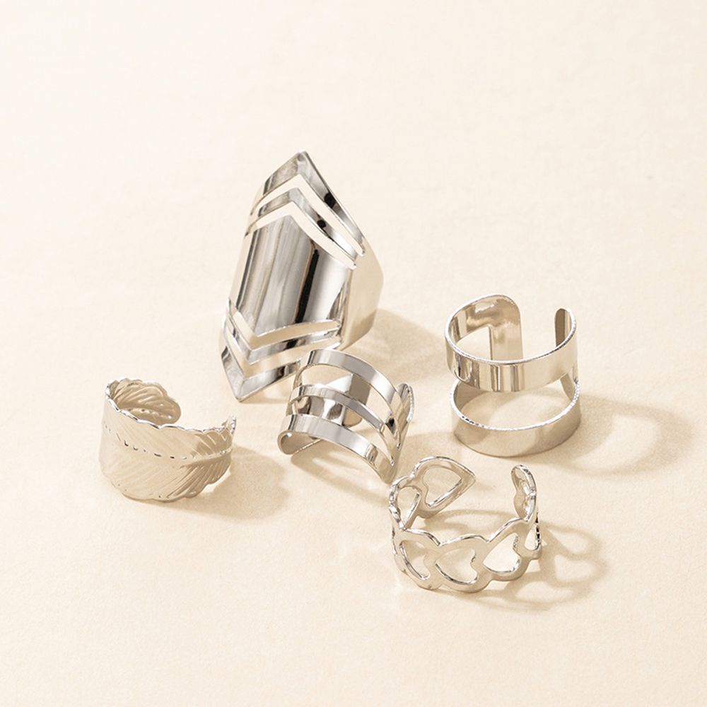 Bộ Nhẫn Đeo Ngón Tay Họa Tiết Bướm / Trái Tim / Ngôi Sao Phong Cách Punk Mới Cho Nữ