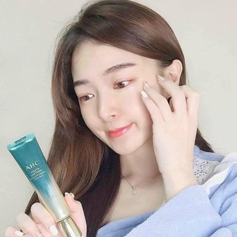 Kem mắt AHC - 𝗠𝗮̂̃𝘂 𝘅𝗮𝗻𝗵: 𝗕𝗮̉𝗻 𝗻𝗮̂𝗻𝗴 𝗰𝗮̂́𝗽 𝗺𝗼̛́𝗶 𝗰𝘂̉𝗮 𝗱𝗼̀𝗻𝗴 𝗸𝗲𝗺 𝗺𝗮̆́𝘁 𝗔𝗛𝗖 thần thánh