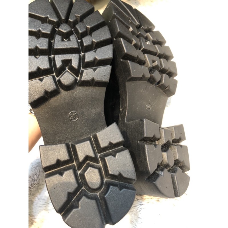 [ Thanh lý ] Giày Lolita đen bóng lót sọc caro | BigBuy360 - bigbuy360.vn