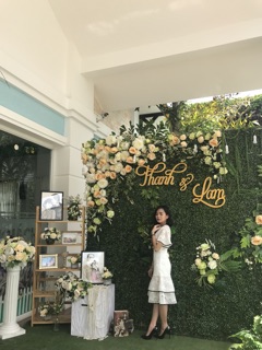 Đầm ren đuôi cá