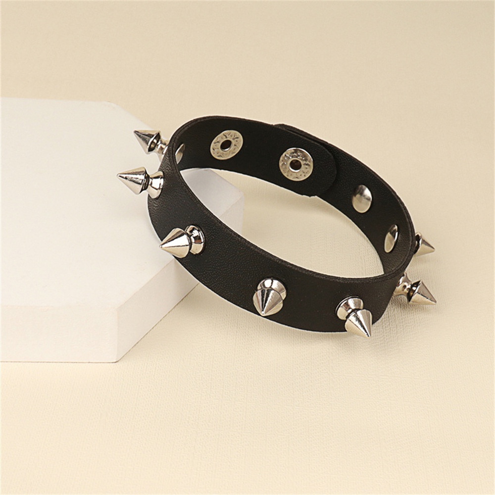 Vòng Đeo Tay Một Hàng Gai Nhọn Độc Đáo Phong Cách Punk Gothic Rock Unisex Thời Trang