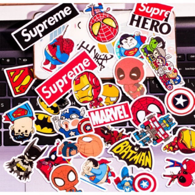 Set 40 sticker nhựa phản quang Doremon, Kitty, Stitch, Marvel,.. size 2-3cm