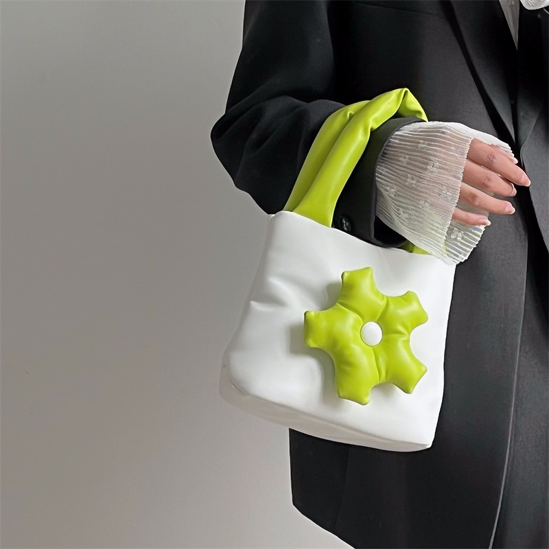 Túi Đeo Chéo Mềm Mại Hình Hoa Nhỏ Màu Xanh Dương Dễ Thương Cho Nữ