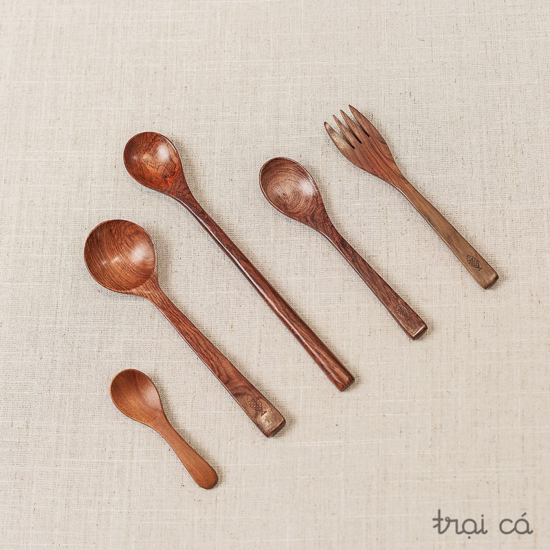 Thìa gỗ oval nhỏ (14cm) gỗ trắc / gỗ beech