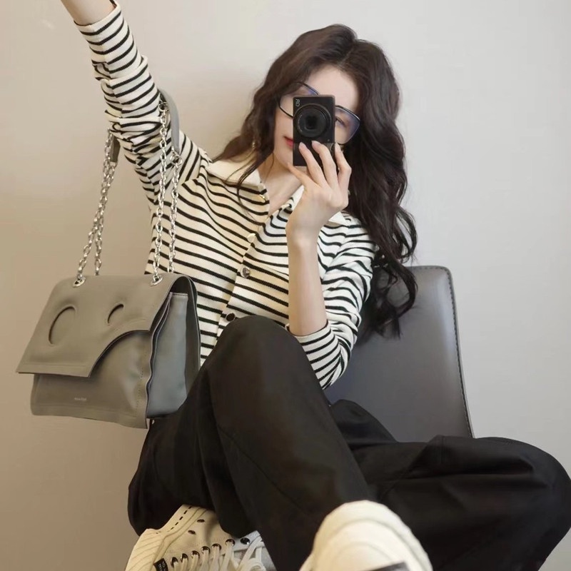 Áo cardigan dệt kim ZHELIHANGFEI tay dài cổ polo lưng cao kẻ sọc trắng đen phong cách quyến rũ