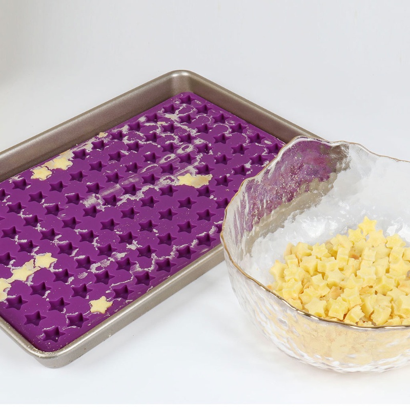 Aoto Khuôn Silicone Làm Bánh Quy / Xà Phòng / Kẹo Đường Hình Chú Cún Đáng Yêu DIY