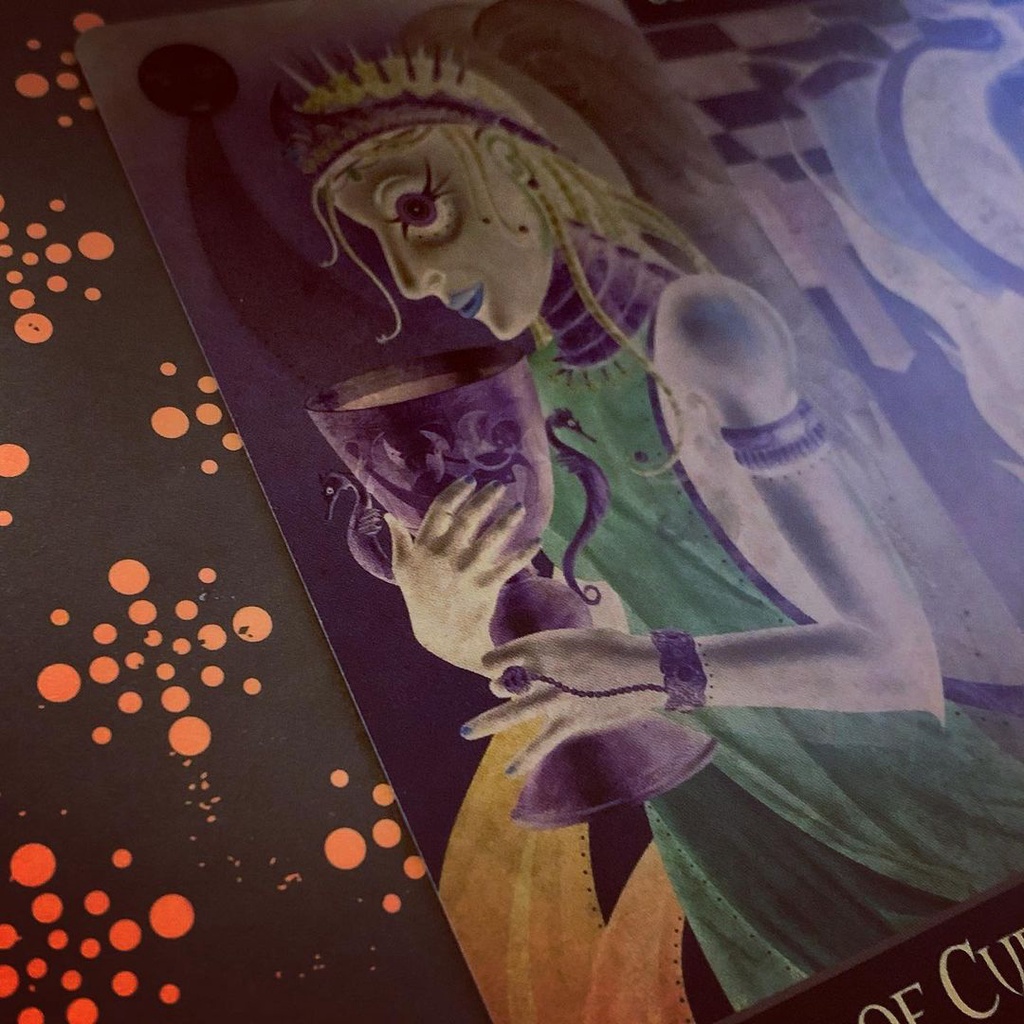 Bài Deviant Moon Tarot Paradoxical Edition