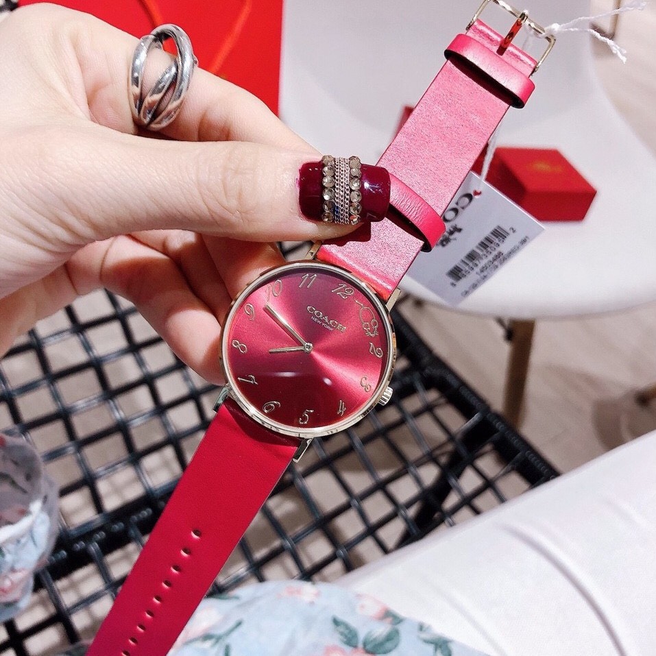 Đồng Hồ Nữ Coach Chuột Dây Da Đỏ 36mm