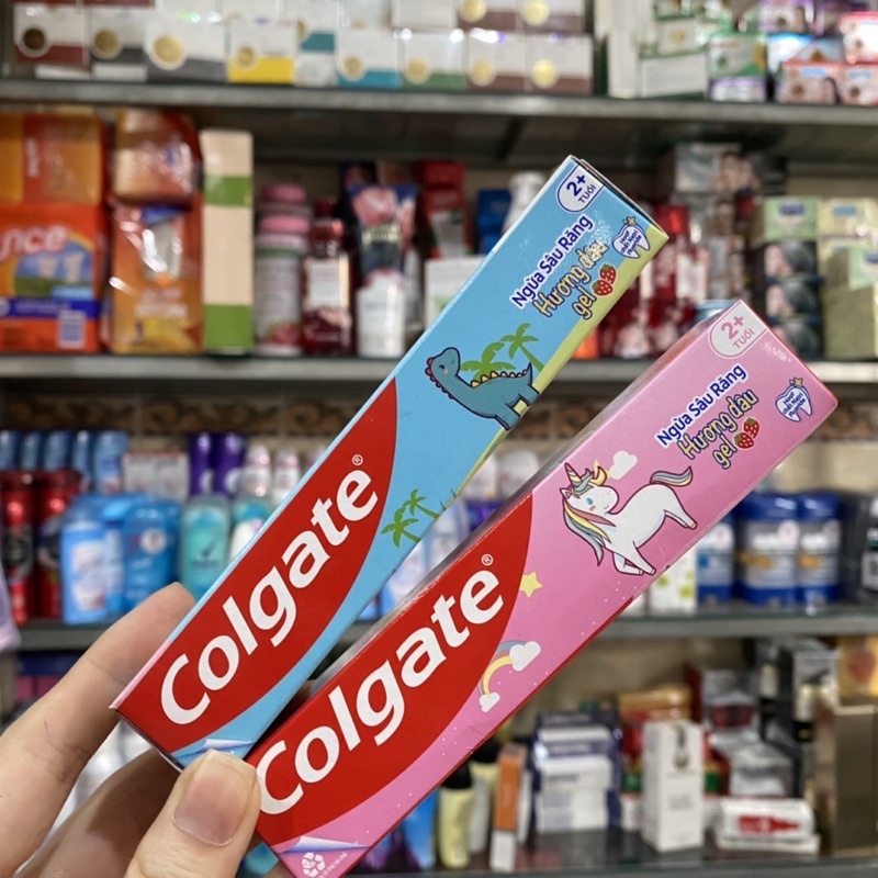 Kem đánh răng trẻ em hương dâu Colgate 40g