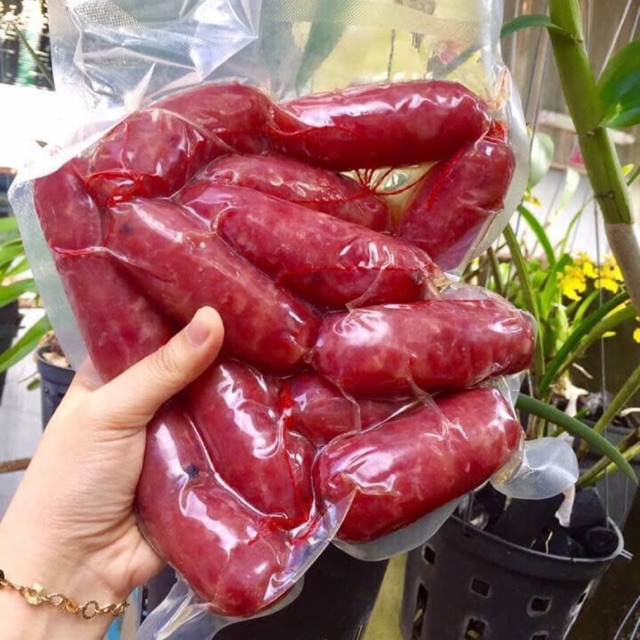 Lạp xưởng tươi nhà làm