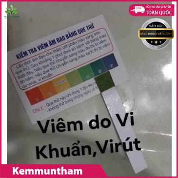 Que kiểm tra viêm âm đạo kèm cốc