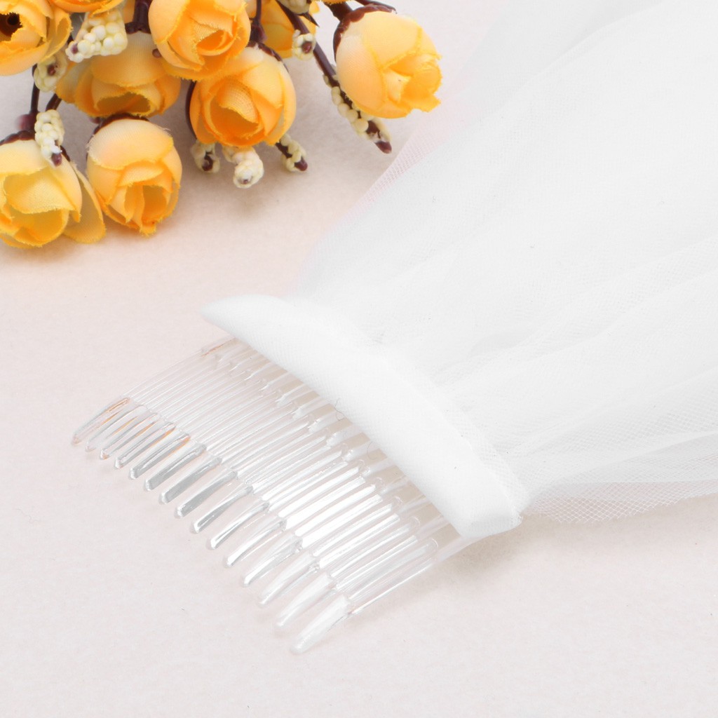 Khăn voan trắng dài 3m trang trí cho váy cưới của cô dâu