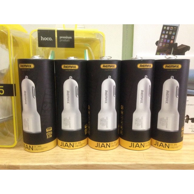 Tẩu sạc oto REMAX